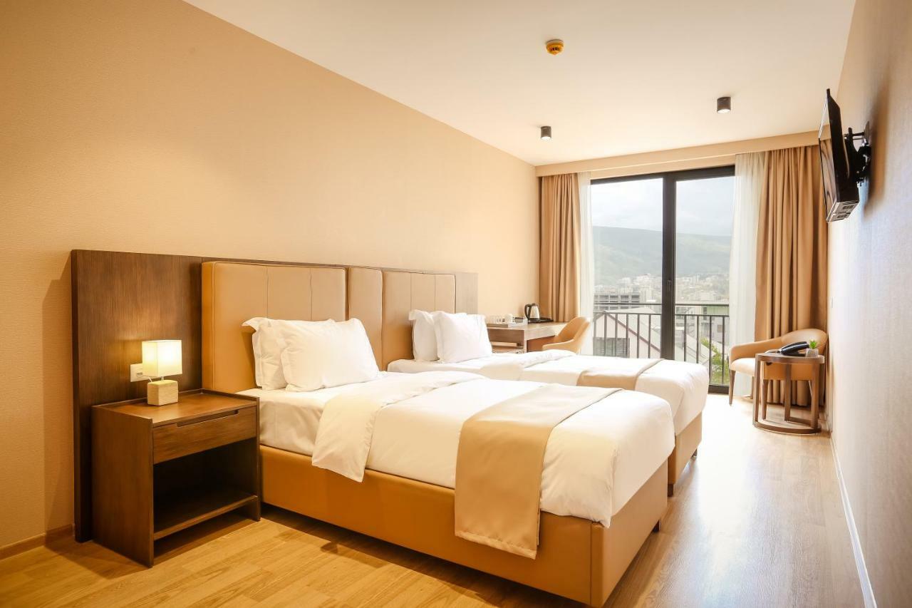 Elisi By Gtm Hotell Tbilisi Exteriör bild
